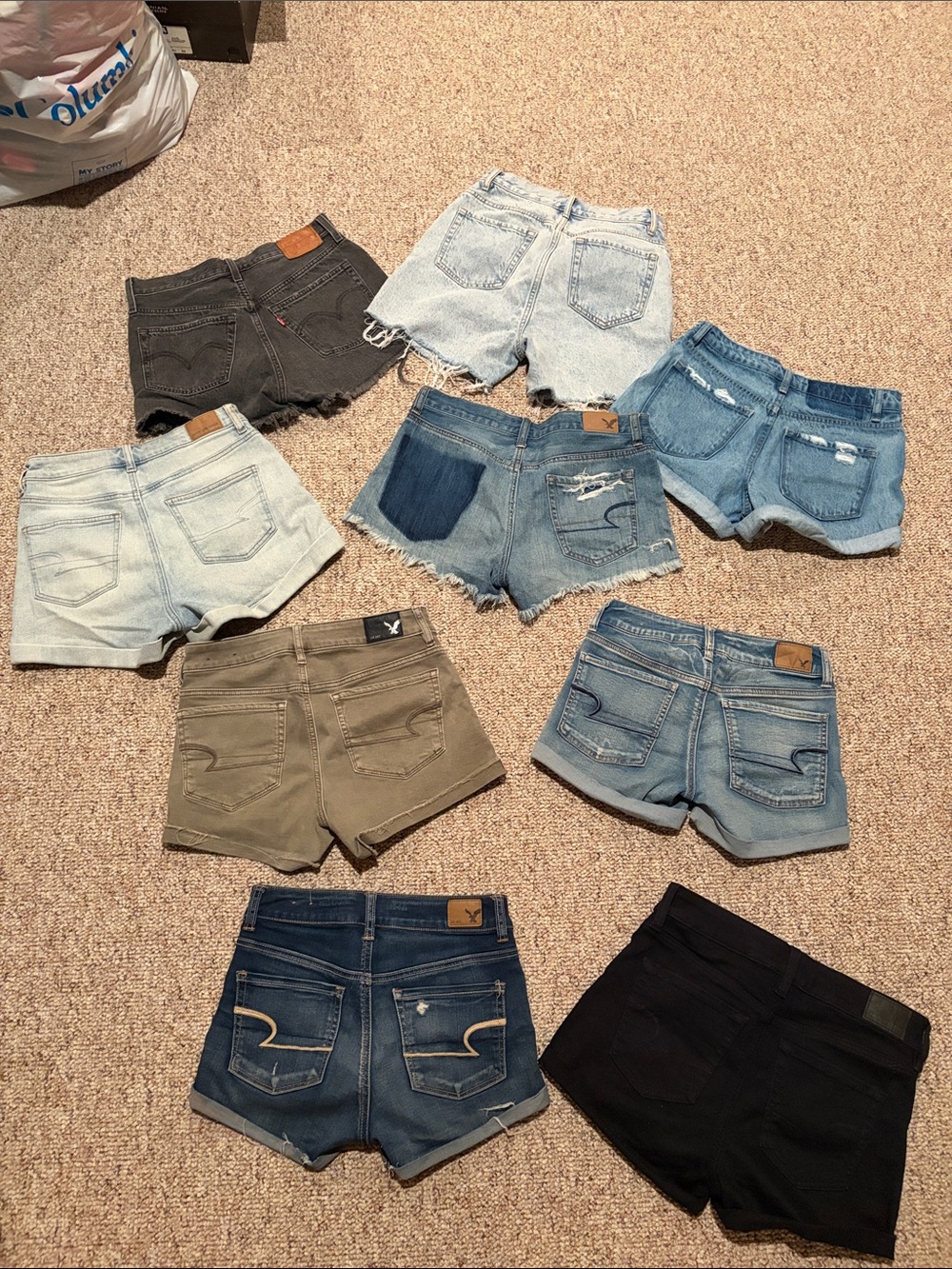 bundle of jean shorts!! (levi’s, american eagle, pacsun, etc.) - Picture 2 of 2